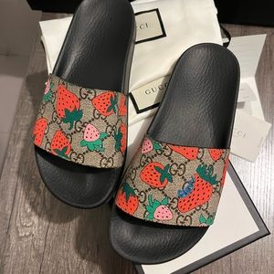 EUC Gucci slides size 37